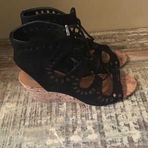 Sandals cut out 7.5 lace up wedges